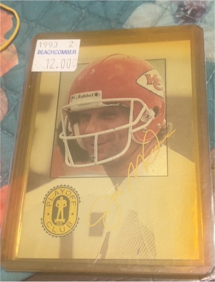 1993 Playoff Club #PC-1 Joe Montana — front