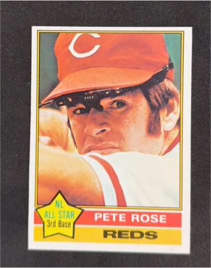 1976 Topps #240 Pete Rose — front