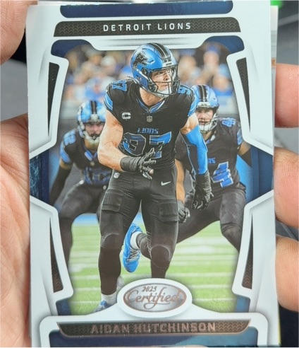 2025 Panini Certified #32 Aidan Hutchinson — front