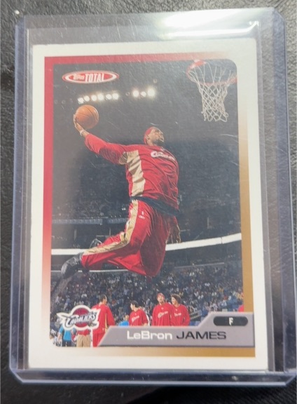 2005-06 Topps Total #45 LeBron James — front