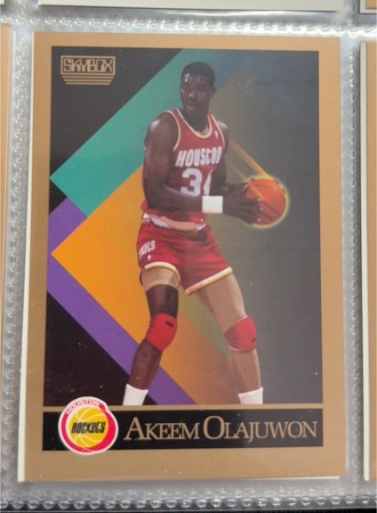 1990 SkyBox #110 Akeem Olajuwon Houston Rockets — front