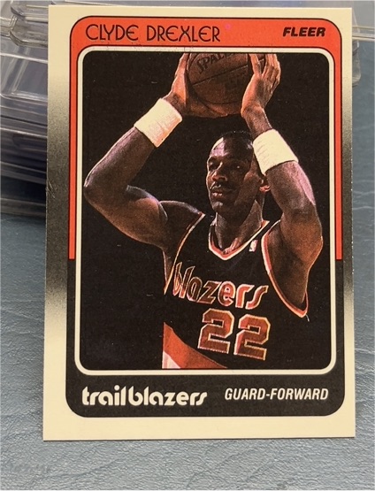 1988-89 Fleer #92 Clyde Drexler — front