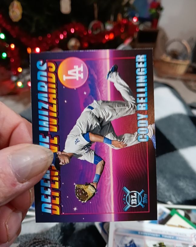 2021 Topps Big League #DW-13 Cody Bellinger Defensive Wizards — front