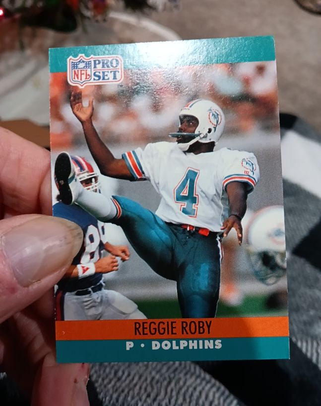 1990 Pro Set #198 Reggie Roby — front