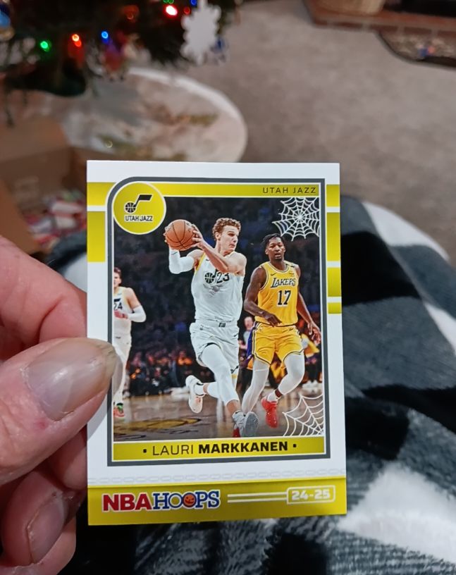 2024-25 Panini NBA Hoops #24-25 Lauri Markkanen — front