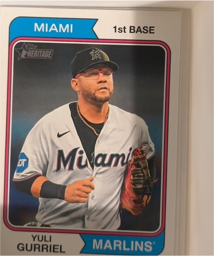 2023 Topps Heritage #585 Yuli Gurriel — front