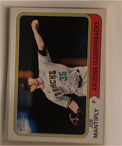 2023 Topps Heritage #586 Joe Mantiply — front