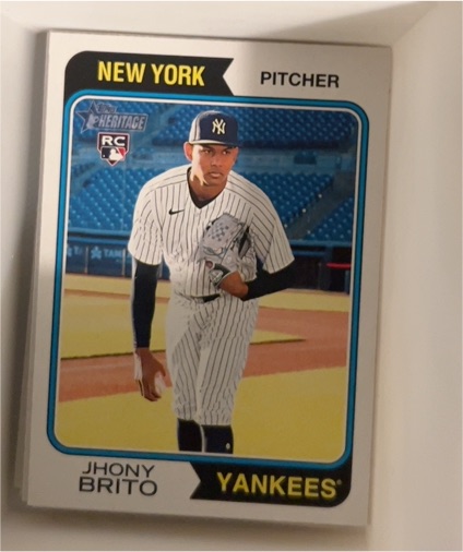 2023 Topps Heritage High Number #557 Jhony Brito — front