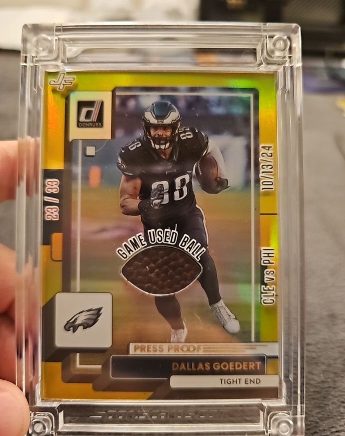 2025 Donruss #23 Dallas Goedert — front