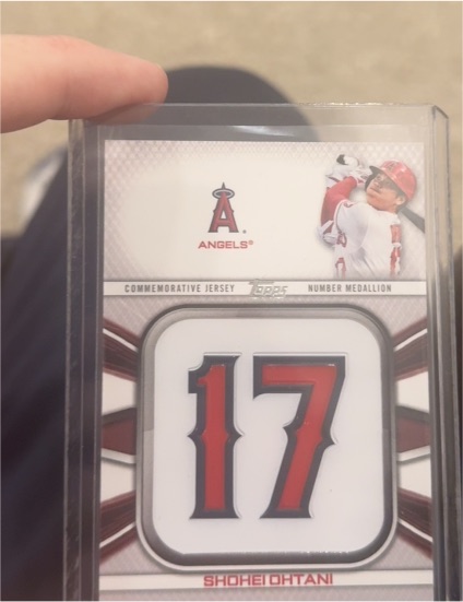 2022 Topps #JNM-SO Shohei Ohtani Jersey Number Medallion — front