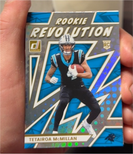 2025 Donruss #4 Tetairoa McMillan Rookie Revolution — front