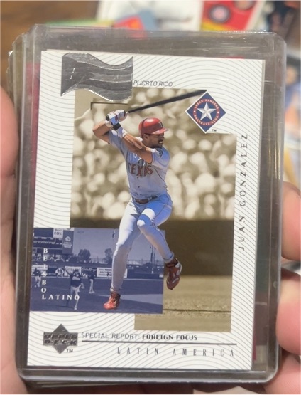 1999 Upper Deck #242 Juan Gonzalez — front