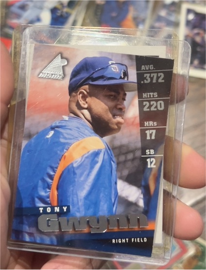 1998 Pinnacle Inside #37 Tony Gwynn — front