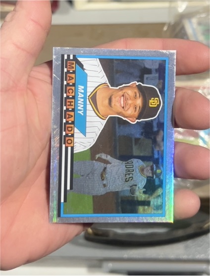2021 Topps Archives 1989 Big Foil #89BF-20 Manny Machado — front