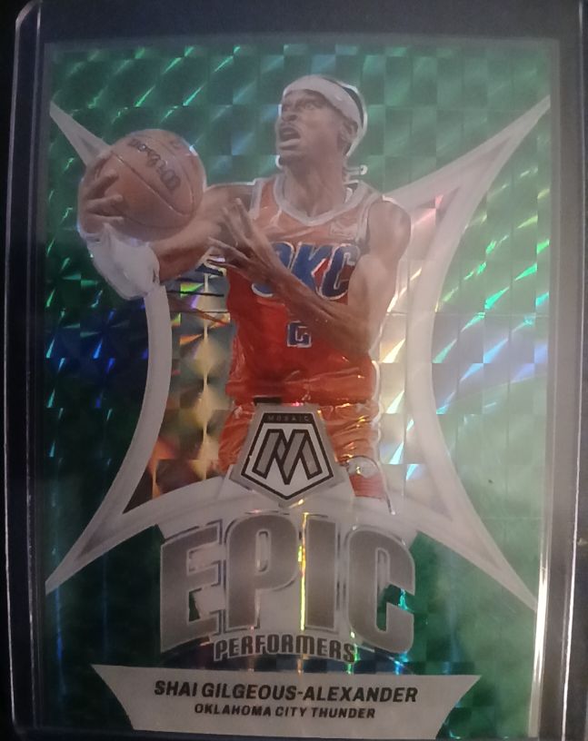 2023-24 Panini Mosaic #1 Shai Gilgeous-Alexander Epic Performers Mosaic Green — front