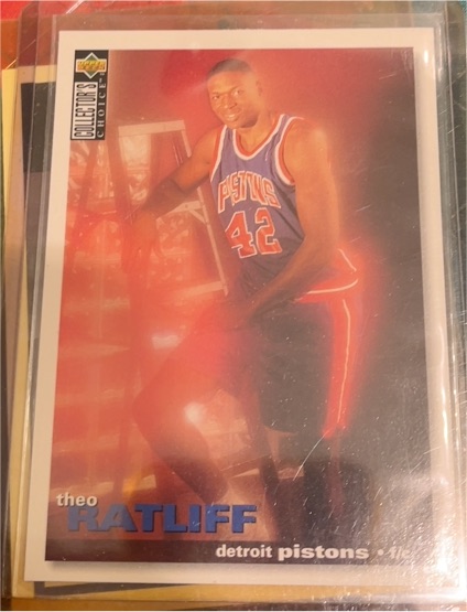 1995-96 Upper Deck Collector's Choice #305 Theo Ratliff — front