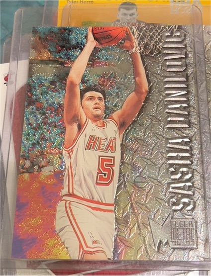 1996-97 Fleer Skybox Metal #51 Sasha Danilovic — front