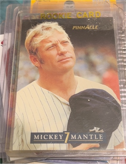 1992 Pinnacle #29 Mickey Mantle — front