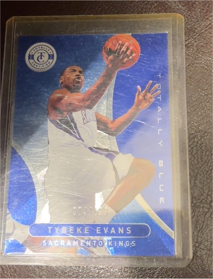 2012-13 Panini Totally Certified Blue #62 Tyreke Evans — front