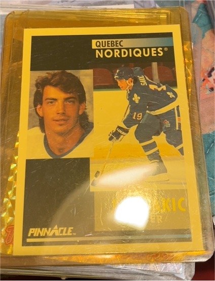 1991-92 Pinnacle #150 Joe Sakic — front