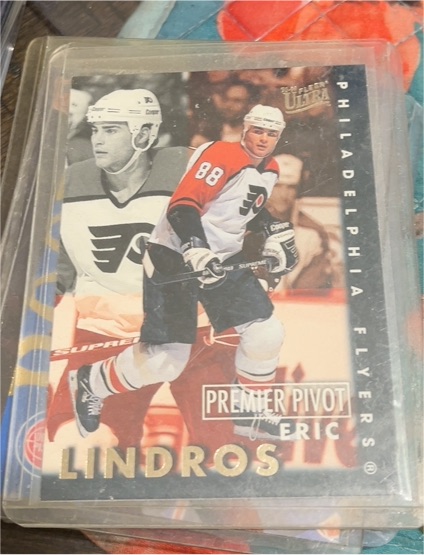 1995-96 Fleer Ultra #4 Eric Lindros Premier Pivot — front