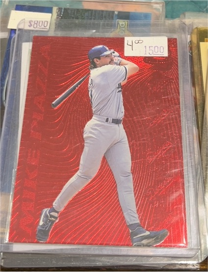 1996 Pacific Prisms Red Hot Stars #RH19 Mike Piazza — front