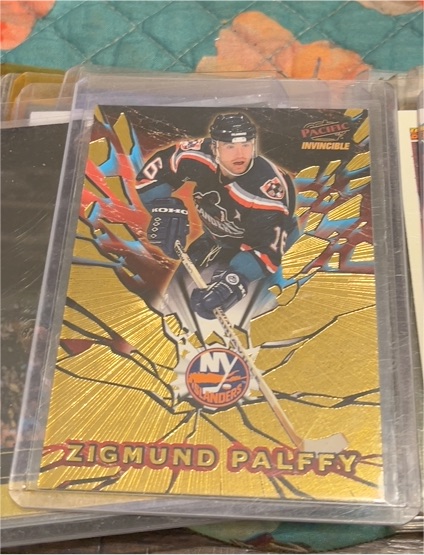 1997-98 Pacific Invincible #20 Zigmund Palffy — front
