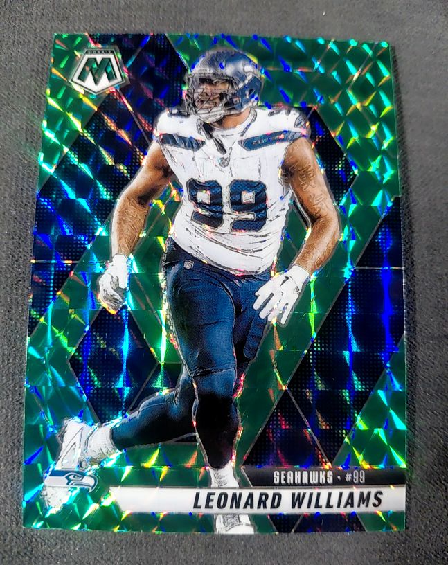 2025 Panini Mosaic #61 Leonard Williams — front