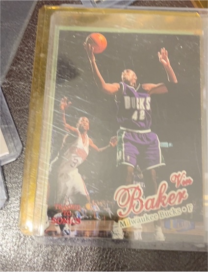 1997-98 Fleer Ultra #87 Vin Baker — front