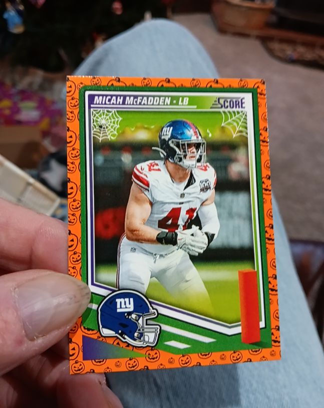 2025 Panini Score A Treat Pumpkin #216 Micah McFadden — front