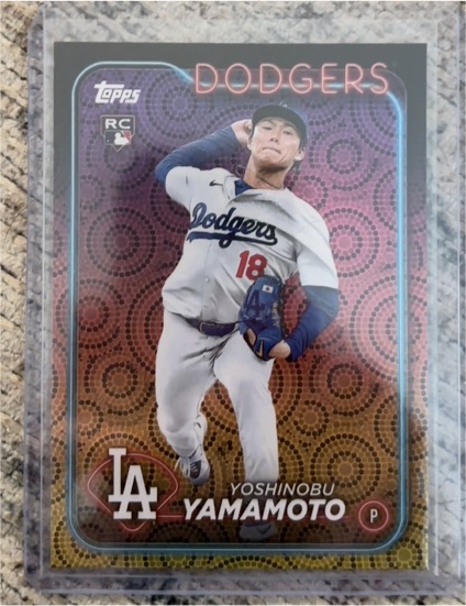 2024 Topps Holiday #H88 Yoshinobu Yamamoto — front