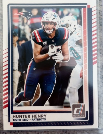 2025 Donruss #69 Hunter Henry — front