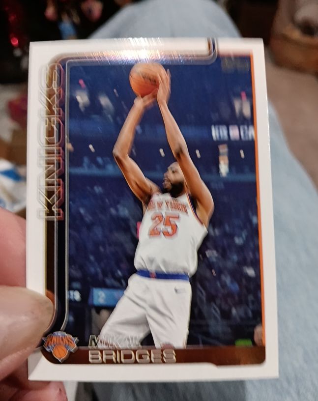 2025-26 Topps #18 Mikal Bridges — front