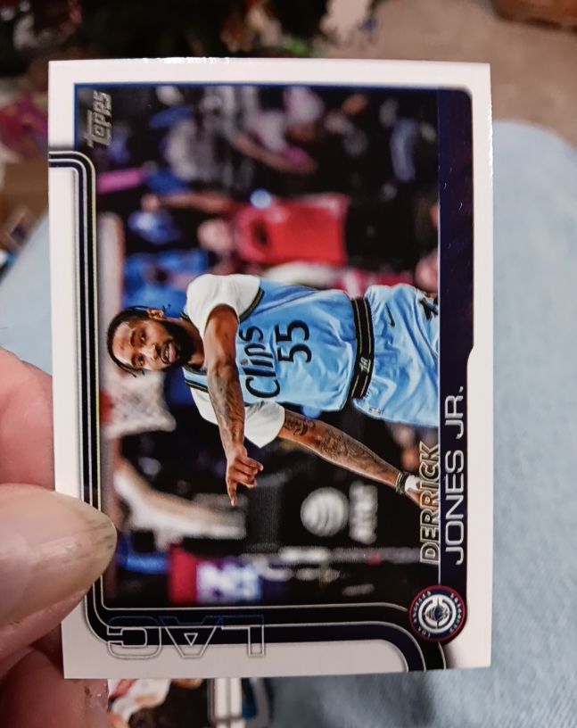 2025-26 Topps #148 Derrick Jones Jr. — front