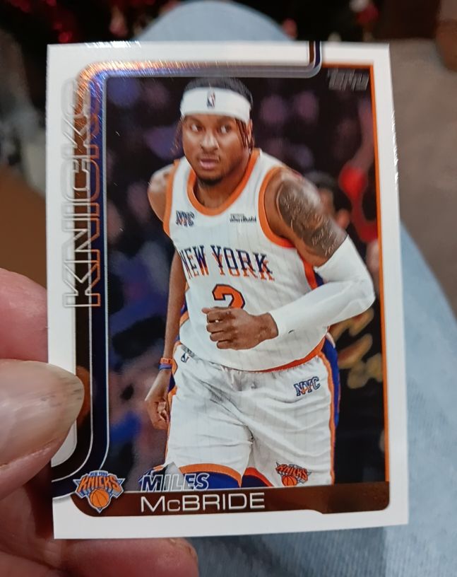 2025-26 Topps #17 Miles McBride — front