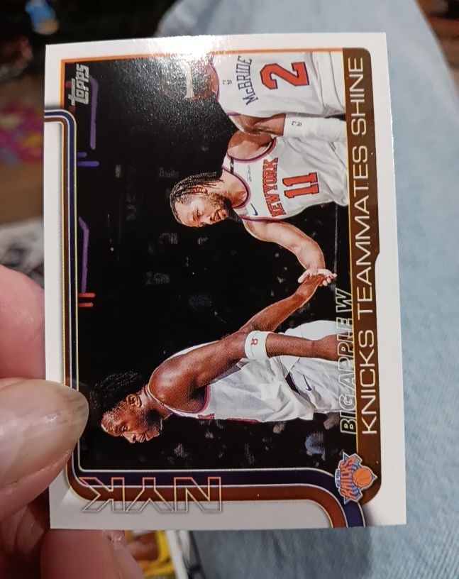 2025-26 Topps #274 Big Apple W Knicks Teammates Shine — front