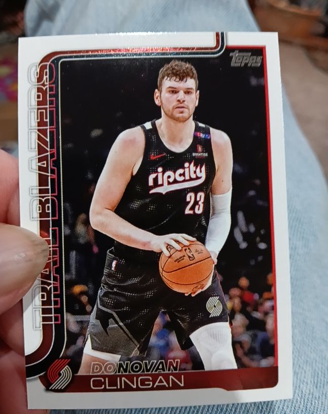 2025-26 Topps #126 Donovan Clingan — front
