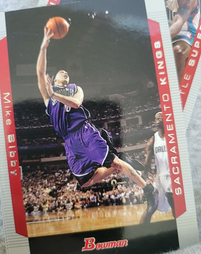 2004-05 Bowman #87 Mike Bibby — front
