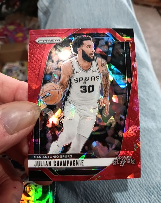 2024-25 Panini Prizm #158 Julian Champagnie — front