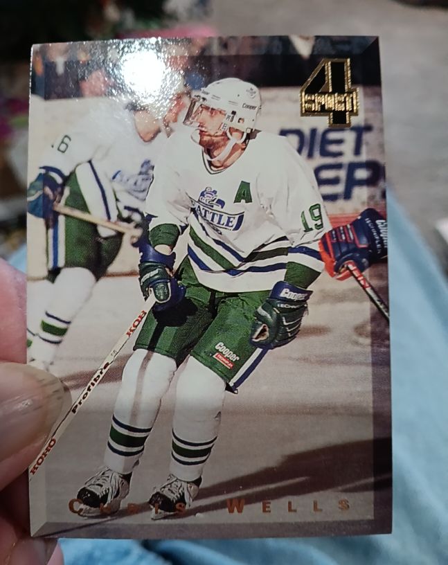 1994 Classic Four Sport #137 Chris Wells — front