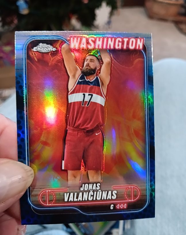 2024-25 Topps Chrome #91 Jonas Valančiūnas — front