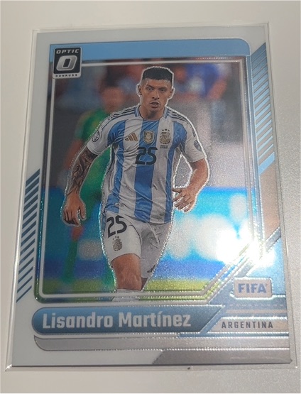 2024-25 Panini Donruss Optic #84 Lisandro Martinez — front
