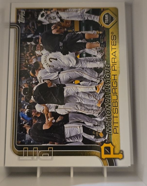 2025 Topps Series 2 #677 Pittsburgh Pirates Team Card — front