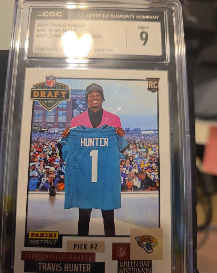 2025 Panini Instant NFL Draft Night #NFLDN2 Travis Hunter — front