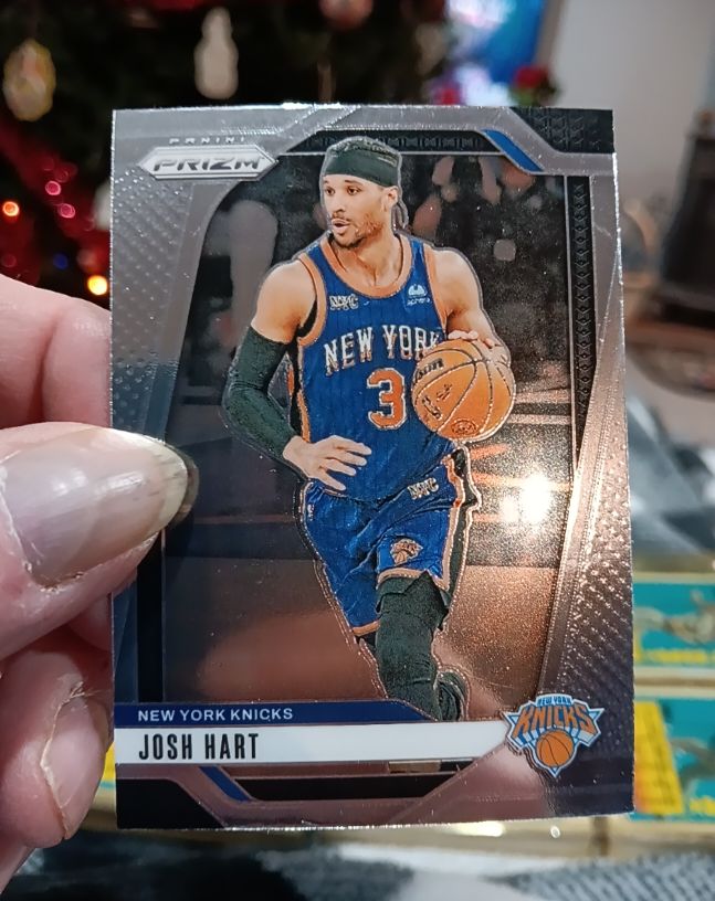 2024-25 Panini Prizm #196 Josh Hart — front