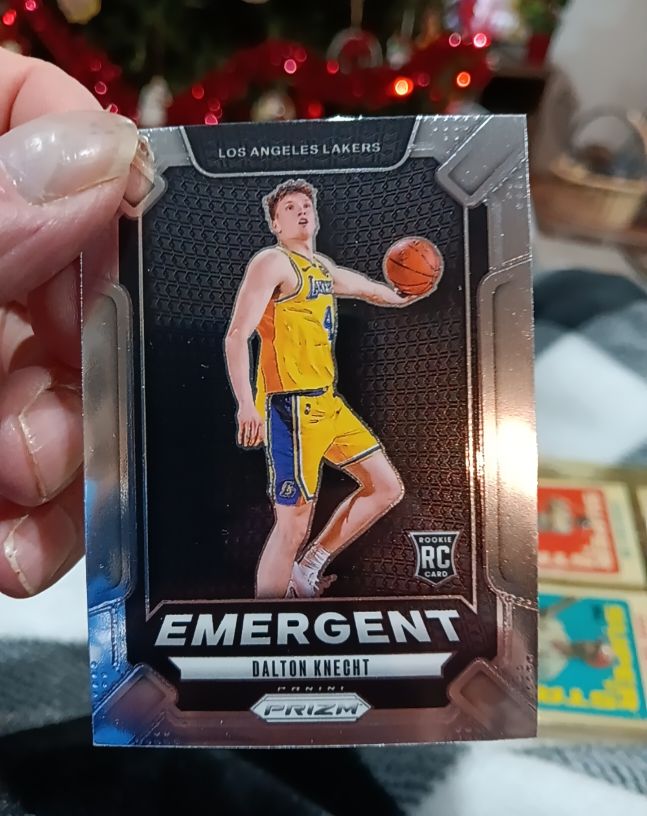 2024-25 Panini Prizm #10 Dalton Knecht Emergent Rookie — front