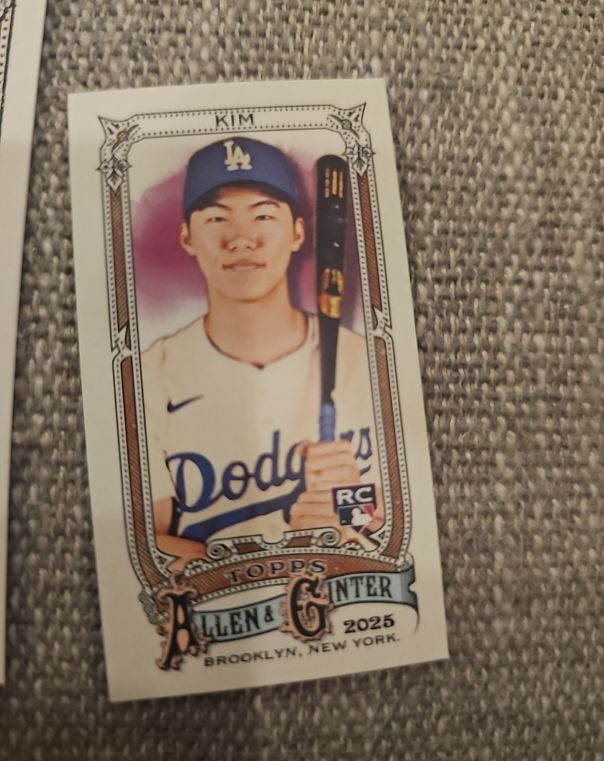 2025 Topps Allen & Ginter Mini #71 Hyeseong Kim — front