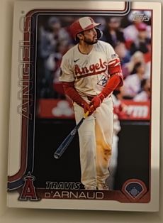 2025 Topps Update #US33 Travis d'Arnaud — front