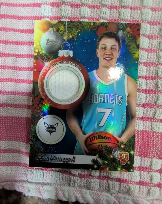 2025 Topps Holiday Basketball #PR-KK Kon Knueppel Rookie Player Relic — front