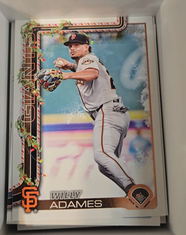 2025 Topps Holiday #H110 Willy Adames — front